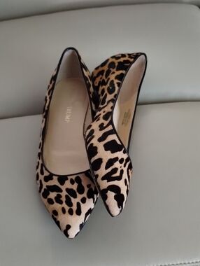 Ivanka Trump Leopard and Black Pointed Flats Size 6.5M